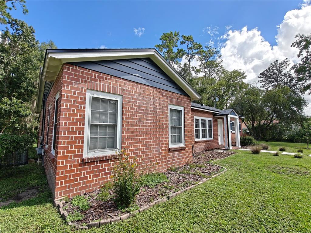 Property for sale at 1326 NW 10TH AVENUE, GAINESVILLE, FL, 32605