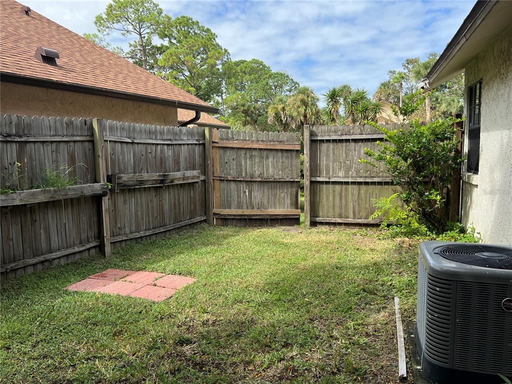 Property for sale at 962 STONYBROOK CIRCLE, PORT ORANGE, FL, 32127