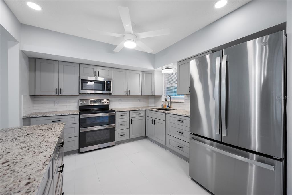 Property for sale at 2258 WORLD PARKWAY BOULEVARD W UNIT 40, CLEARWATER, FL, 33763