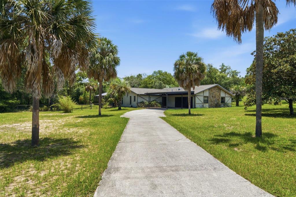 Property for sale at 385 N CORNISH POINT, LECANTO, FL, 34461