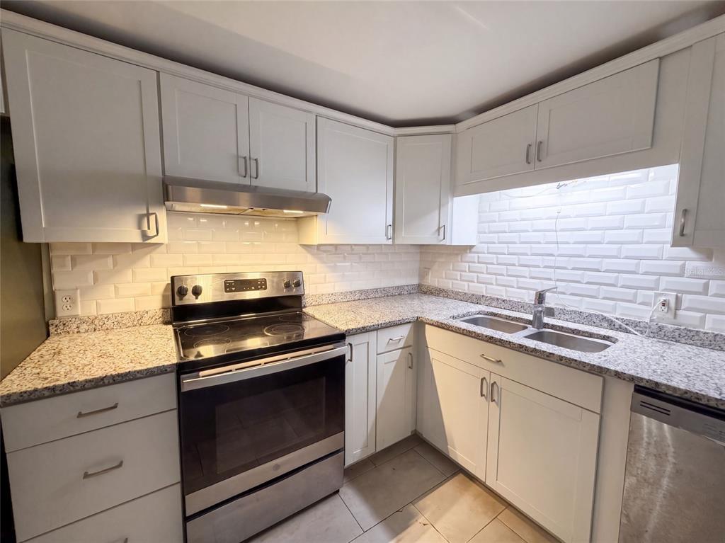Property for sale at 3004 HUNKIN CIRCLE, DELTONA, FL, 32738
