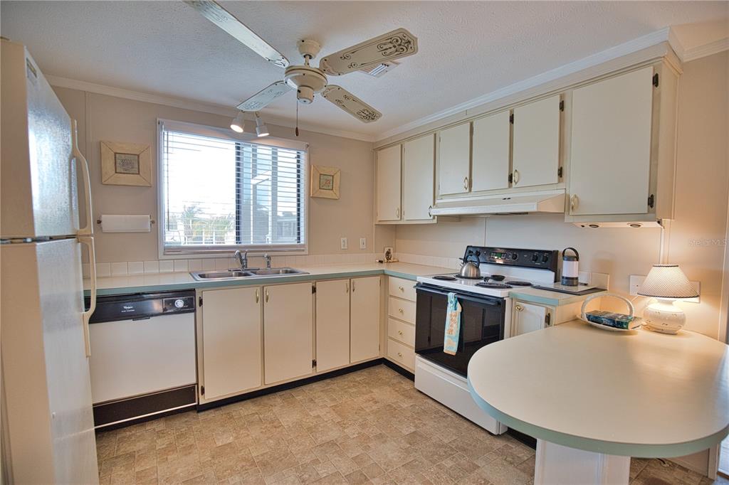 Property for sale at 632 LA JOLLA CIRCLE, NORTH PORT, FL, 34287