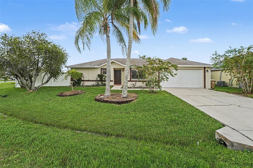Property for sale at 32 YORK COURT, KISSIMMEE, FL, 34758