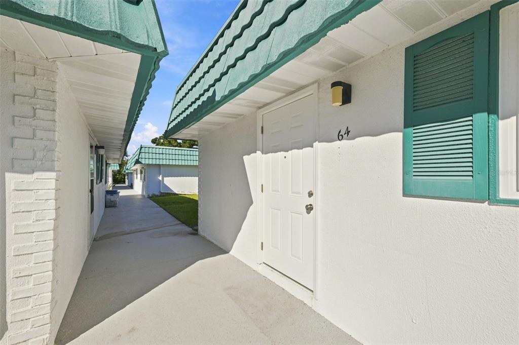Property for sale at 205 KINGS BOULEVARD UNIT 64, SUN CITY CENTER, FL, 33573
