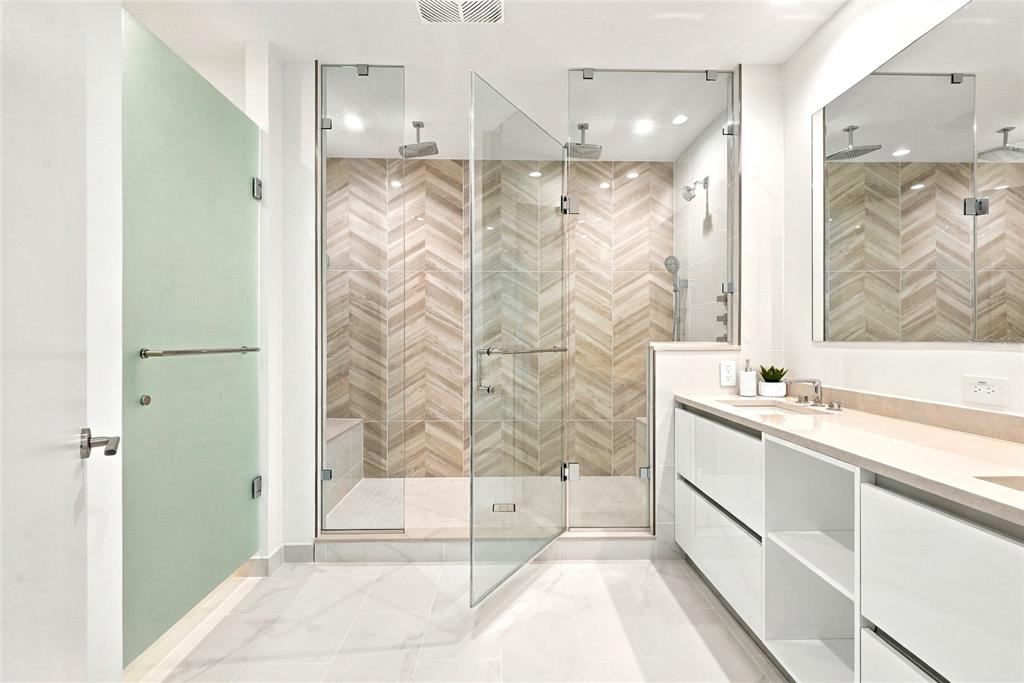 Property for sale at 400 CENTRAL AVENUE UNIT 301, ST PETERSBURG, FL, 33701