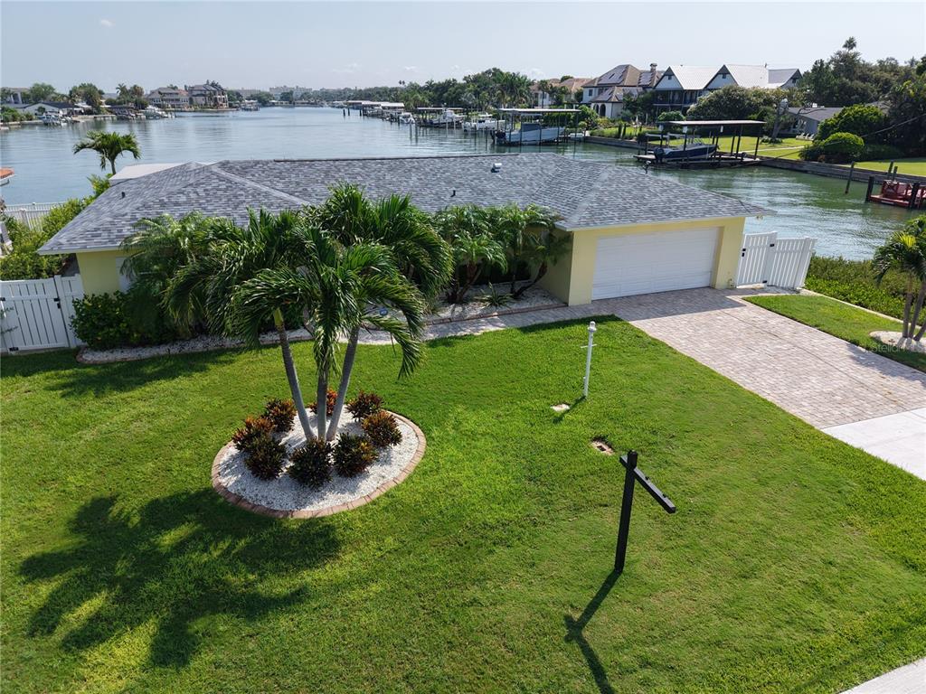 Property for sale at 902 OAKWOOD DRIVE, LARGO, FL, 33770