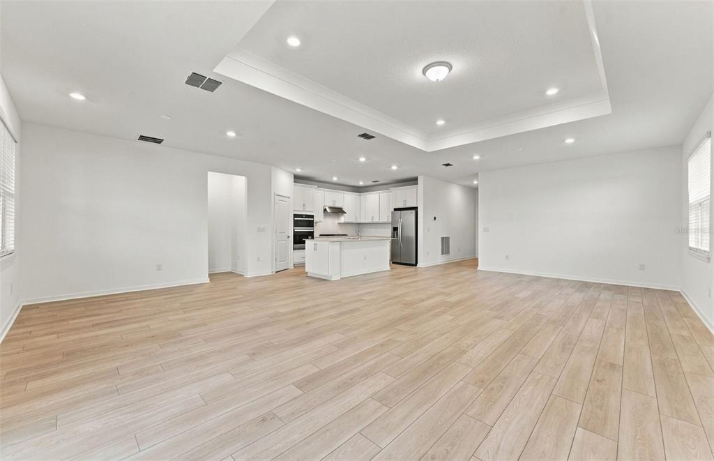Gathering Room w/Tray Ceiling