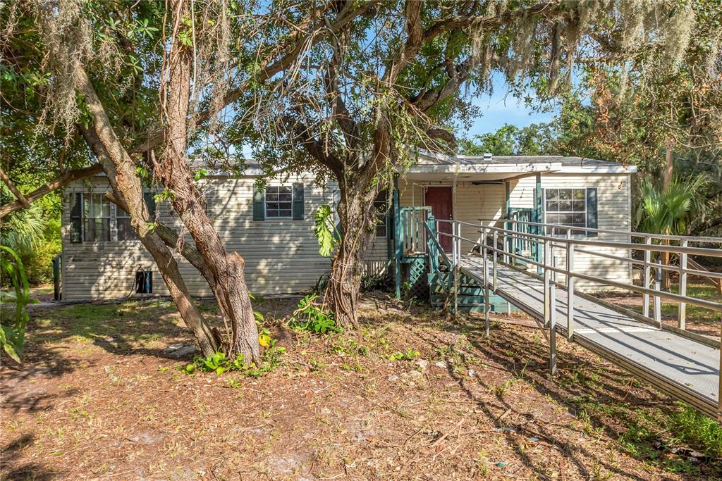 Property for sale at 11620 E BAY ROAD, GIBSONTON, FL, 33534