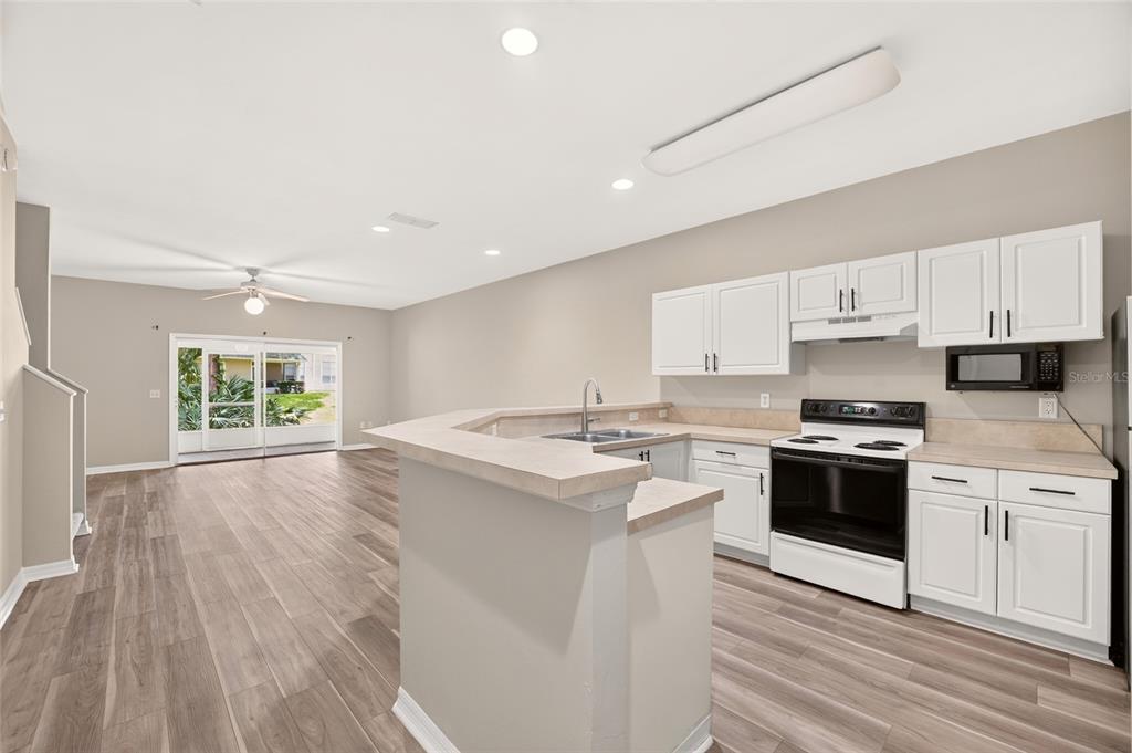Property for sale at 13200 W NEWBERRY ROAD UNIT HH199, NEWBERRY, FL, 32669