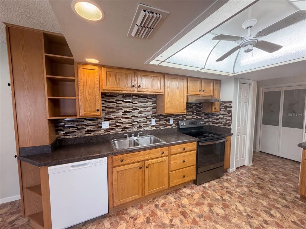 Property for sale at 11187 BLYTHVILLE ROAD, SPRING HILL, FL, 34608