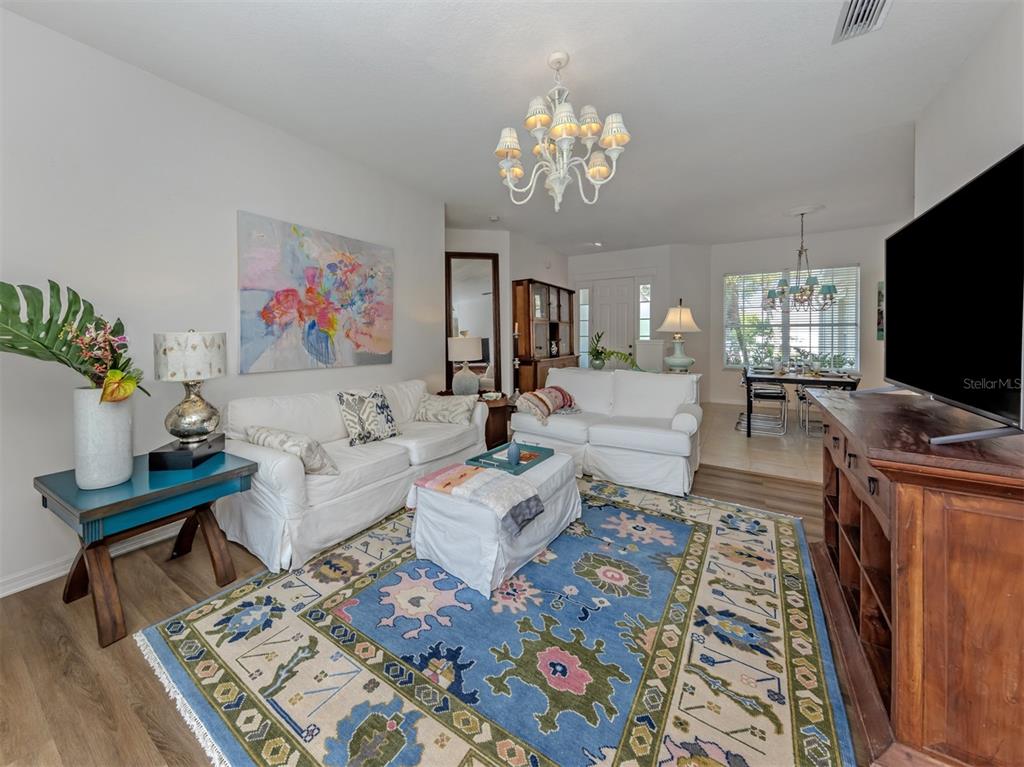 Property for sale at 905 BRAMLEY COURT UNIT 9, VENICE, FL, 34293
