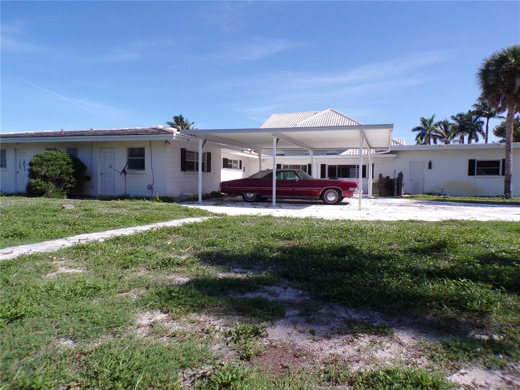 Property for sale at 1124 SUNSET DRIVE, VENICE, FL, 34285