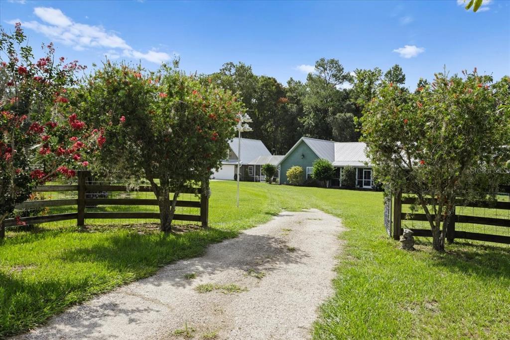 Property for sale at 27471 NW 173RD TERRACE, ALACHUA, FL, 32615