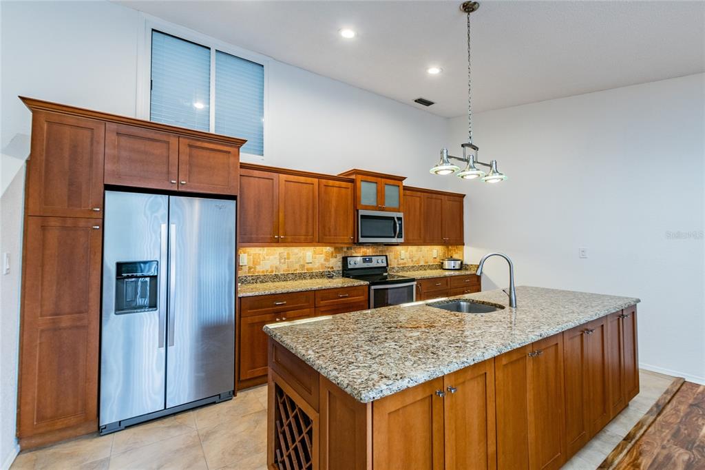Property for sale at 6435 92ND PLACE UNIT 904, PINELLAS PARK, FL, 33782