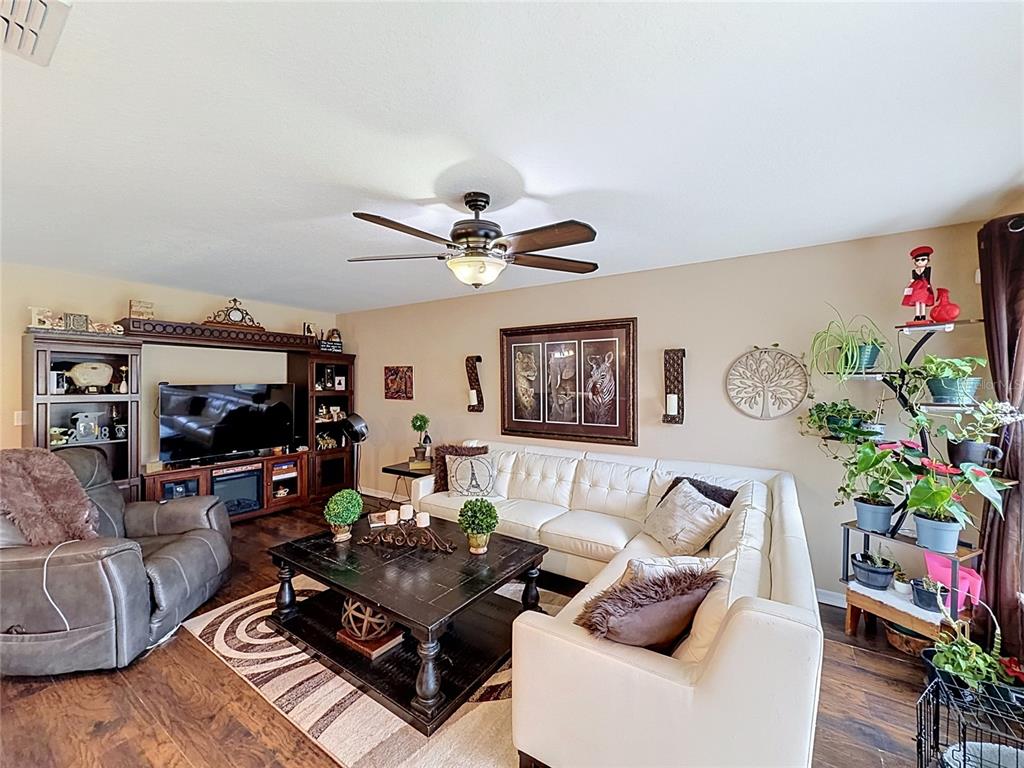 Property for sale at 6420 WINDSOR LAKE CIRCLE, SANFORD, FL, 32773