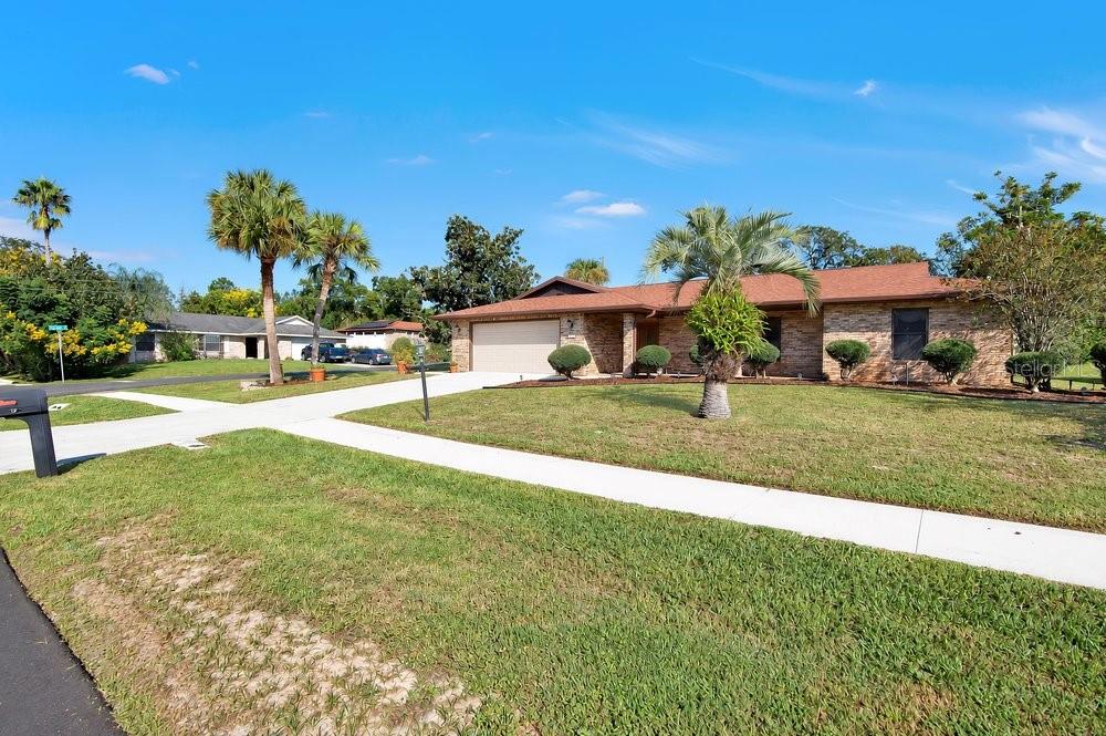 Property for sale at 902 VICKSBURG STREET STREET, DELTONA, FL, 32725