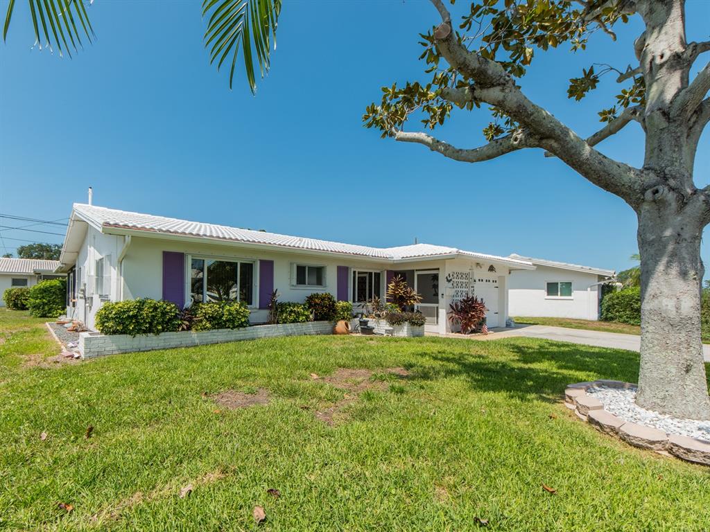 Property for sale at 14104 89TH AVENUE, SEMINOLE, FL, 33776