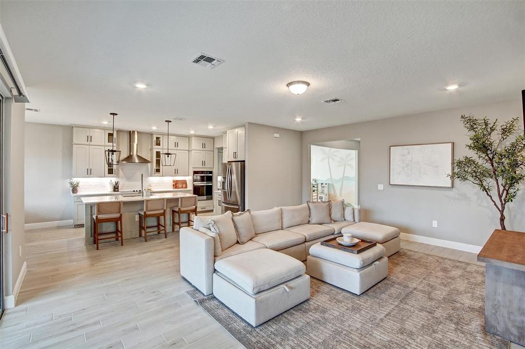 Property for sale at 2121 DIVOT DRIVE, DAYTONA BEACH, FL, 32124