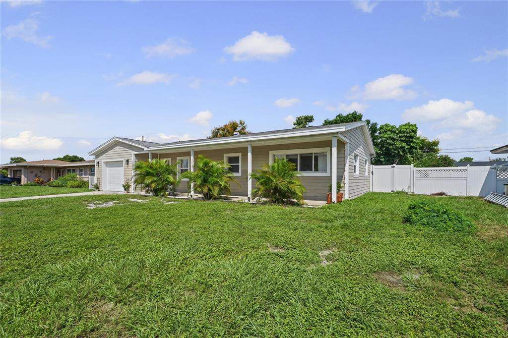 Property for sale at 13833 DOMINICA DRIVE, SEMINOLE, FL, 33776