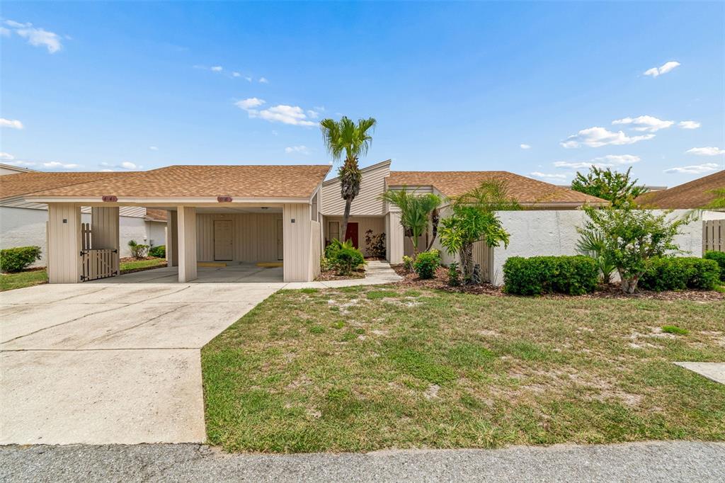 Property for sale at 4243 OAK LOOP UNIT 35, MULBERRY, FL, 33860