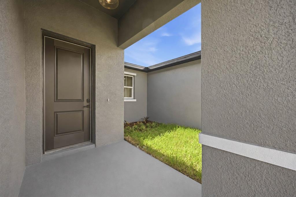 Property for sale at 2121 RIVER HAWK LOOP, WINTER HAVEN, FL, 33880