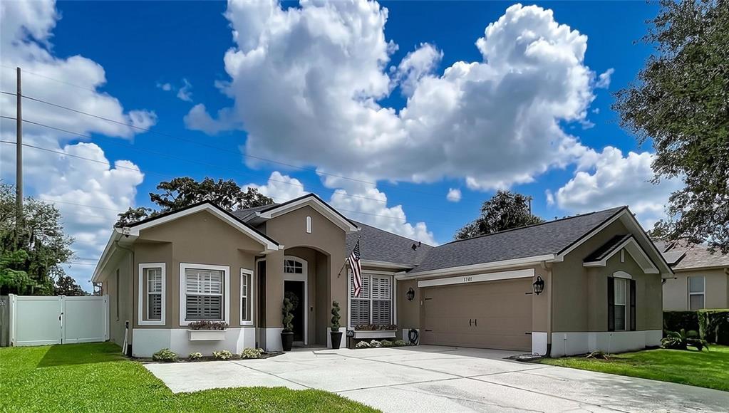 Beautiful home with side load garage and 6 parking spaces