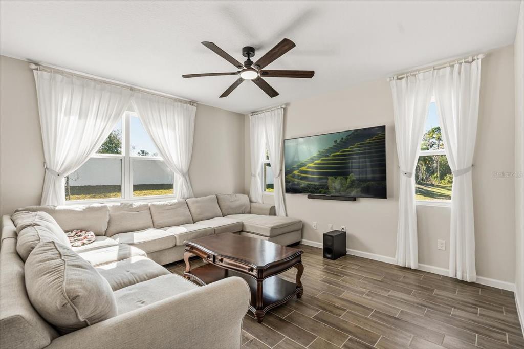 Property for sale at 3657 SUBLETT LOOP, TAVARES, FL, 32778