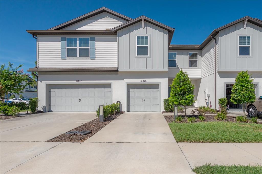 Property for sale at 31428 AMBERVIEW BEND, WESLEY CHAPEL, FL, 33545