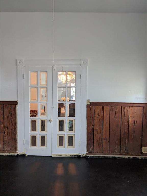 French Doors - Kitchen Nook into Dining/Living