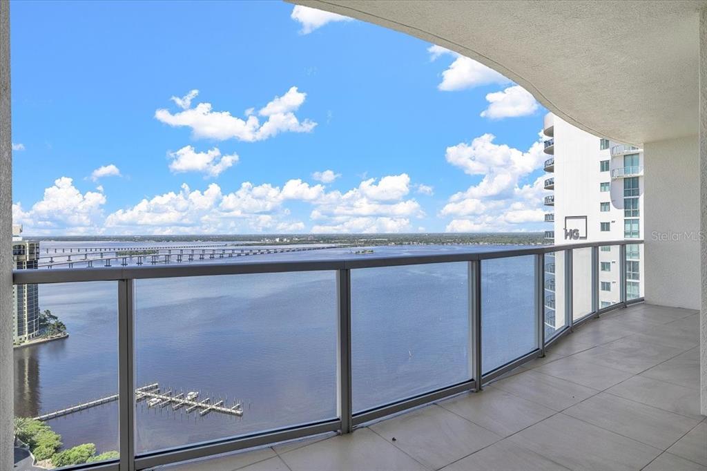 Property for sale at 3000 OASIS GRAND BOULEVARD UNIT 2802, FORT MYERS, FL, 33916