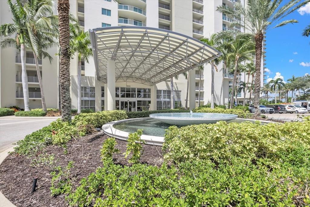 Property for sale at 3000 OASIS GRAND BOULEVARD UNIT 2802, FORT MYERS, FL, 33916