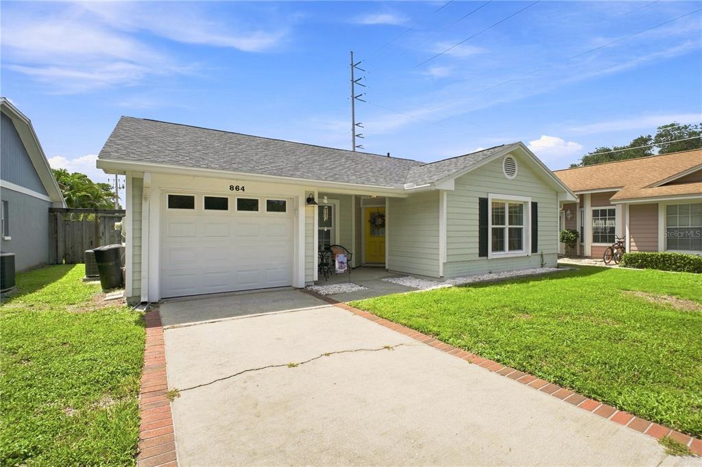 Property for sale at 864 FRANKLIN CIRCLE, PALM HARBOR, FL, 34683