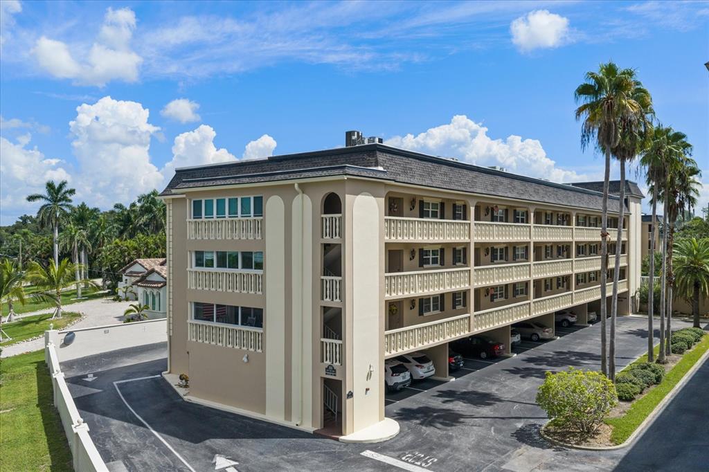 Property for sale at 155 BLUFF VIEW DRIVE UNIT 209, BELLEAIR BLUFFS, FL, 33770