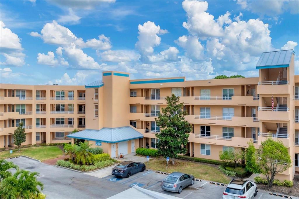Property for sale at 4530 PINEBROOK CIRCLE UNIT 208, BRADENTON, FL, 34209
