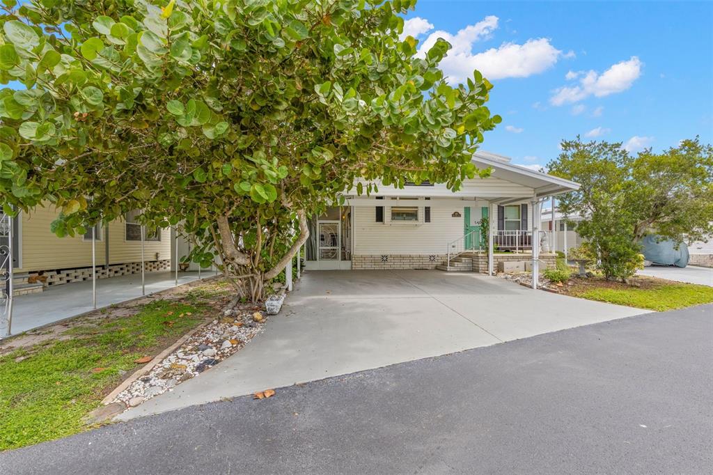 Property for sale at 357 MOUNT SAXON AVENUE NE UNIT 323, ST PETERSBURG, FL, 33702