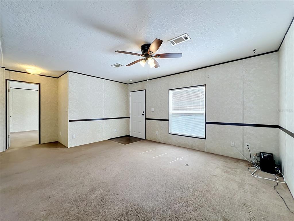 Property for sale at 2104 OLD DIXIE HIGHWAY, APOPKA, FL, 32712