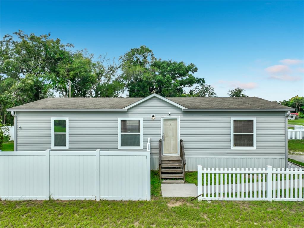 Property for sale at 2104 OLD DIXIE HIGHWAY, APOPKA, FL, 32712