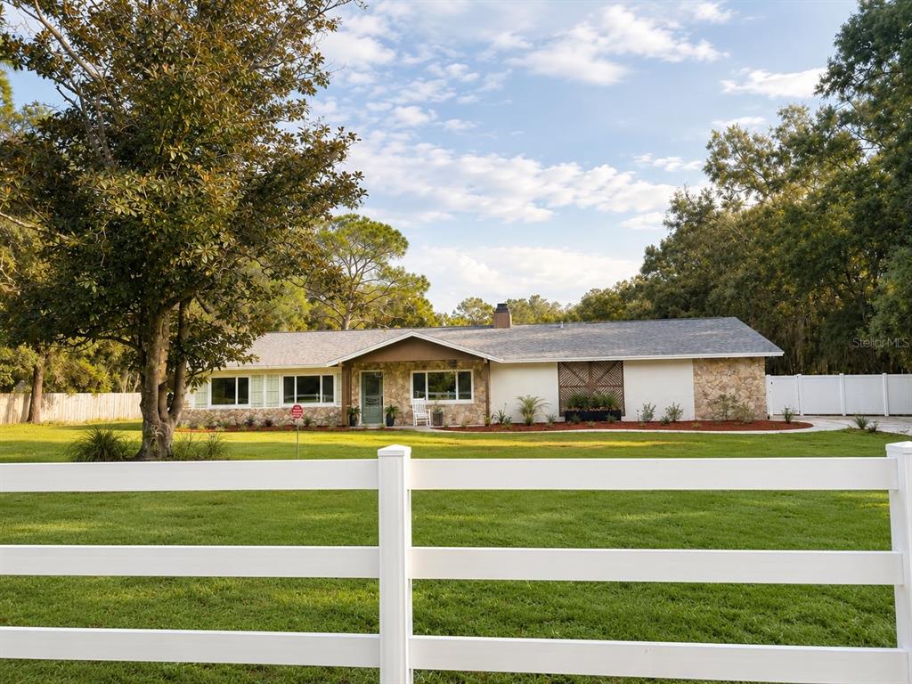 Property for sale at 17238 BRIDLEPATH COURT, LUTZ, FL, 33558