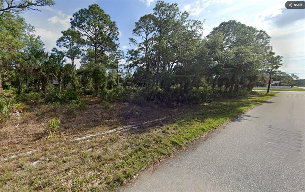 17516 York Ave Middle Lot