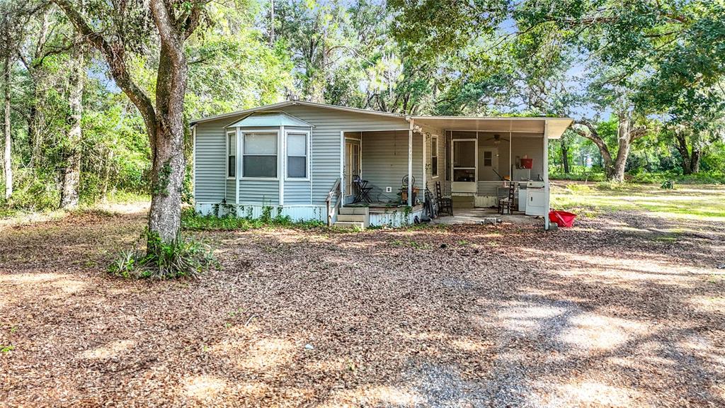 38625 County Line Rd - Front