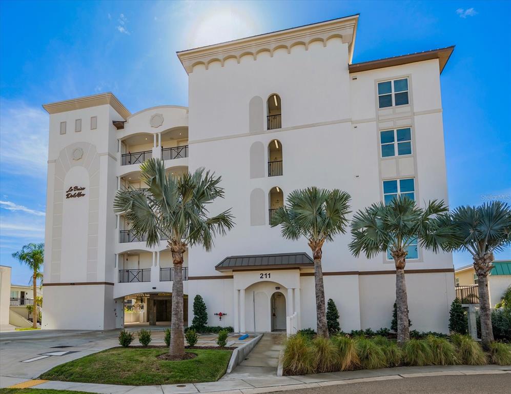 Property for sale at 211 DOLPHIN POINT UNIT 301, CLEARWATER, FL, 33767