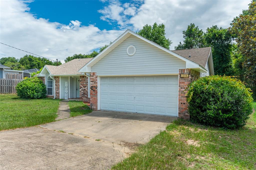 Property for sale at 1206 EGO DRIVE, CRESTVIEW, FL, 32536