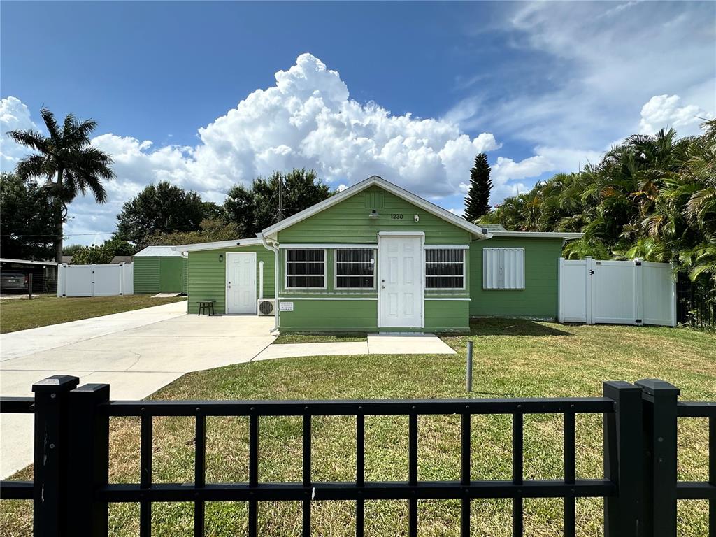 Property for sale at 1230 WOODLAWN AVENUE, PUNTA GORDA, FL, 33950
