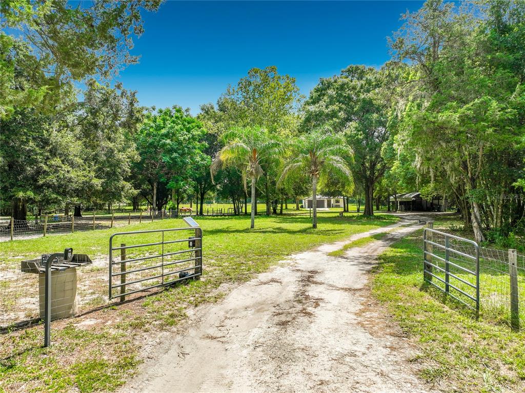 Property for sale at 34814 WILLIAM LANE, EUSTIS, FL, 32736