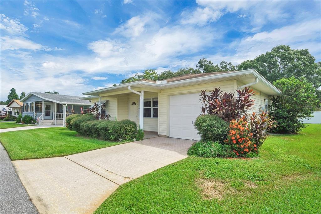Property for sale at 4938 COLONNADES CIRCLE E, LAKELAND, FL, 33811