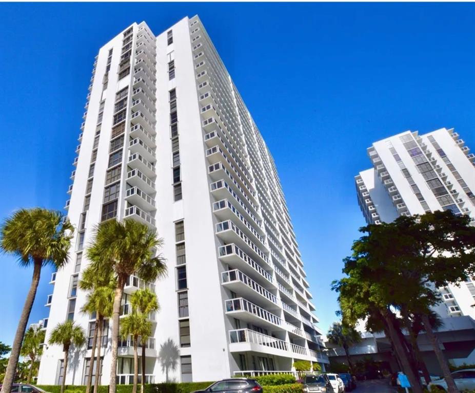 Property for sale at 20505 E COUNTRY CLUB DRIVE UNIT 534, MIAMI, FL, 33180