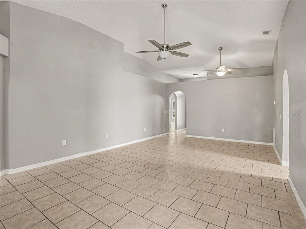 Property for sale at 881 VANDERBILT DR, EUSTIS, FL, 32726