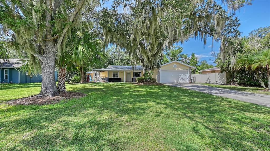 Property for sale at 5107 WOODLAWN CIRCLE W, PALMETTO, FL, 34221