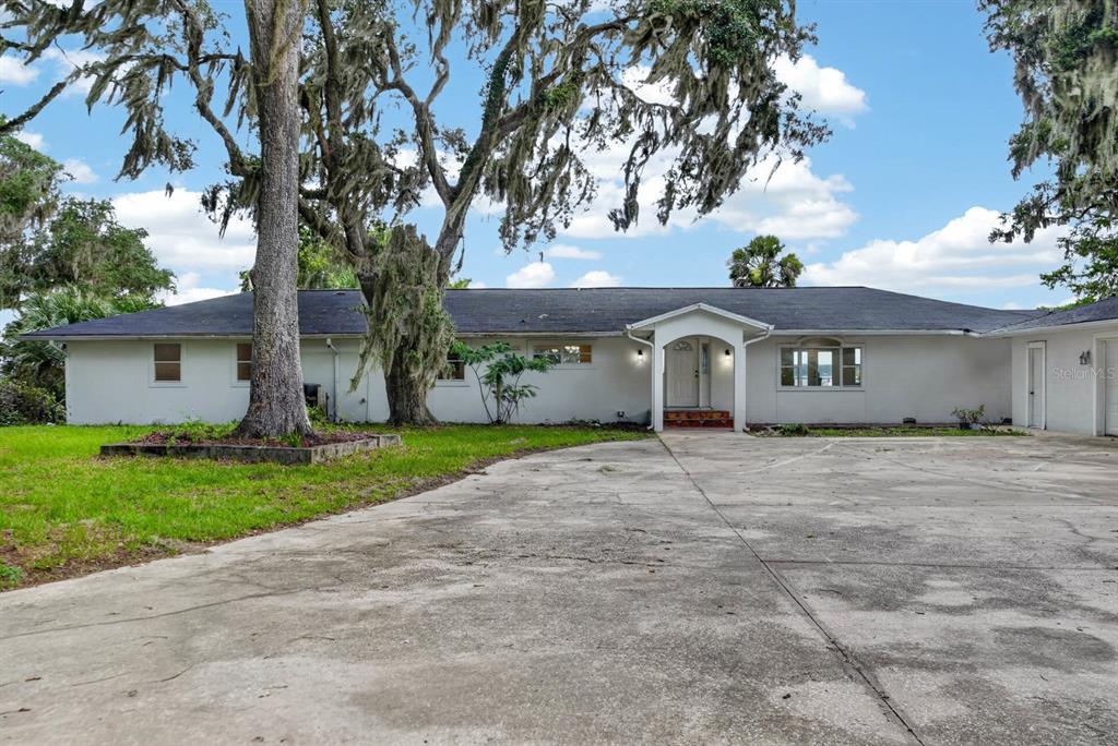 Property for sale at 157 W GRANDVIEW DRIVE, EAST PALATKA, FL, 32131