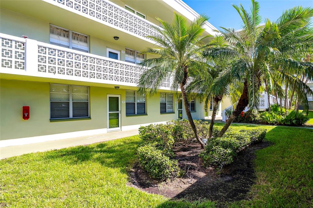 Property for sale at 4705 1ST STREET NE UNIT 137, ST PETERSBURG, FL, 33703
